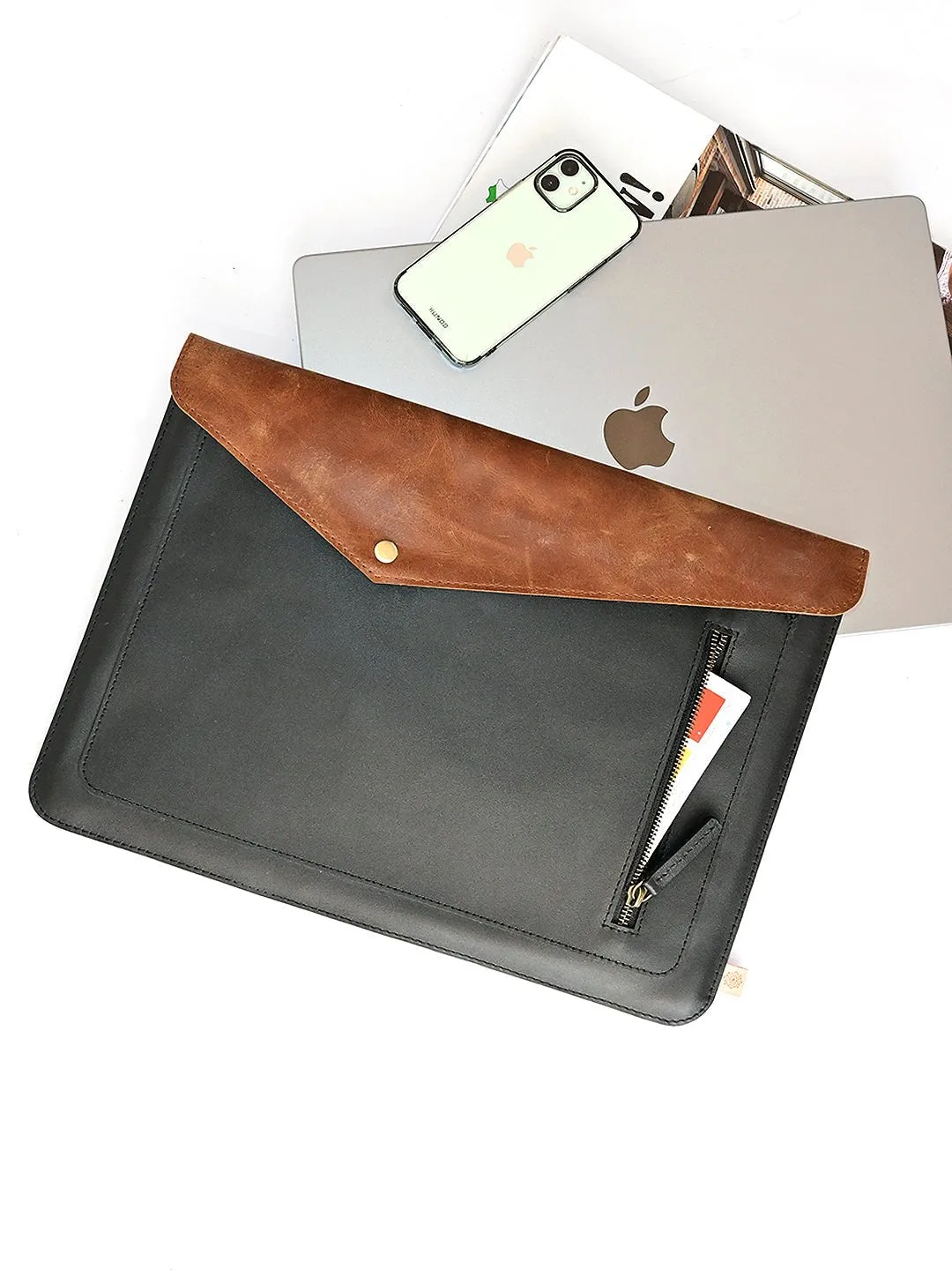 ABAZE - LEATHER LAPTOP SLEEVE