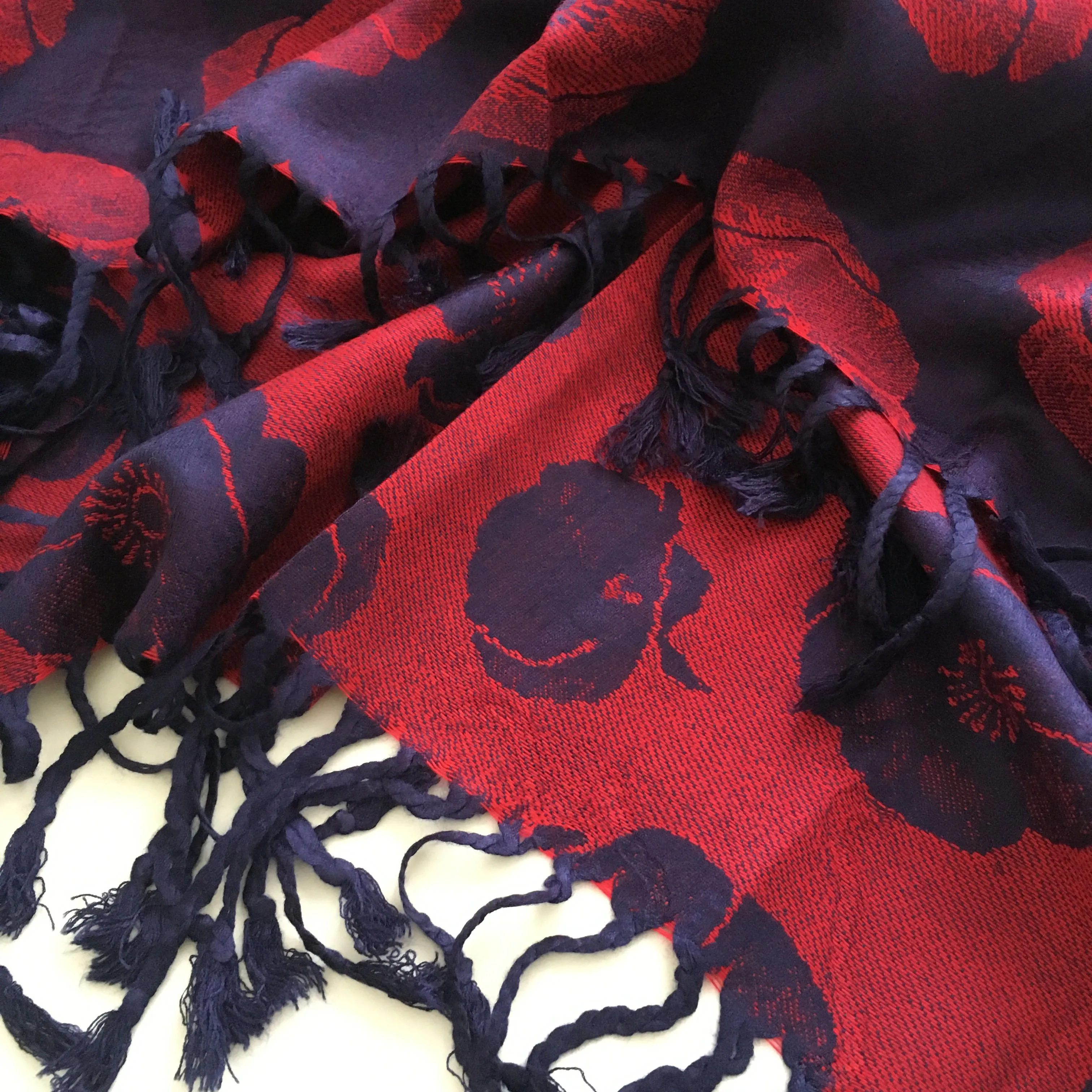 LARGE REVERSIBLE NAVY BLUE AND RED POPPY PASHMINA SHAWL SCARF