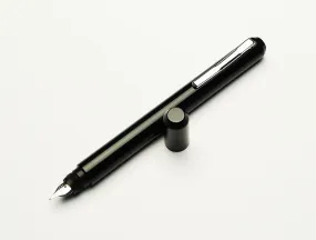 Model 25 Eclipse Fountain Pen - Classic Black